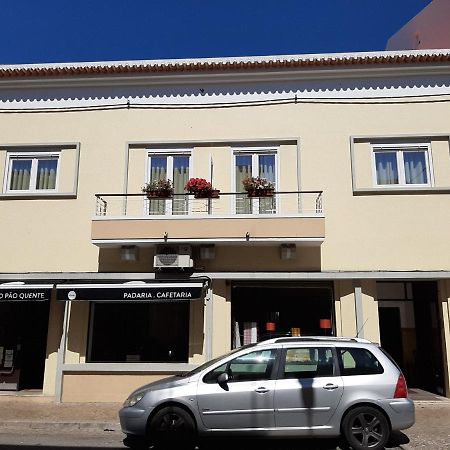 Alojamento Ferreira - Apartamento B Lägenhet Santiago do Cacém Exteriör bild