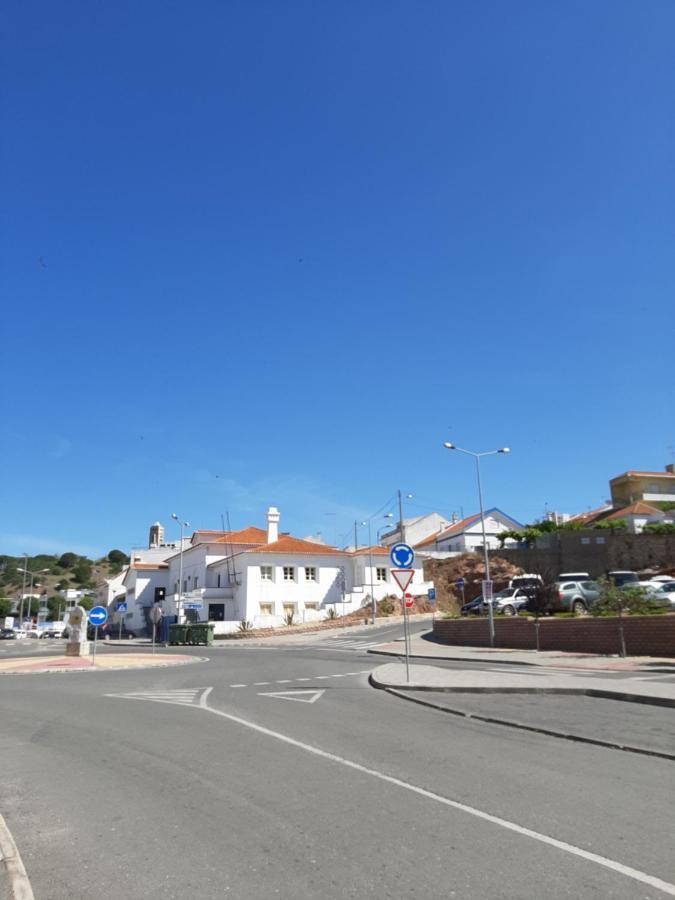 Alojamento Ferreira - Apartamento B Lägenhet Santiago do Cacém Exteriör bild